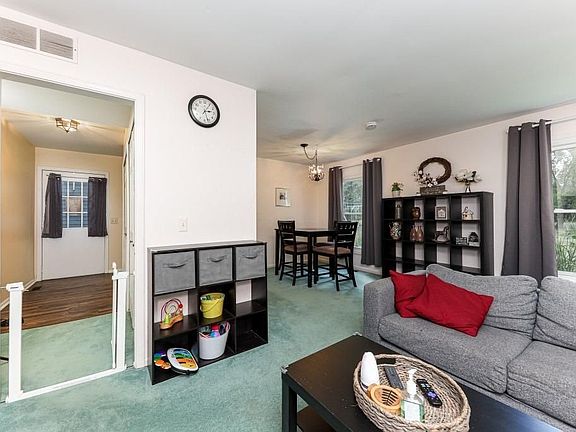 4th image of 2545 N Madrono Ct