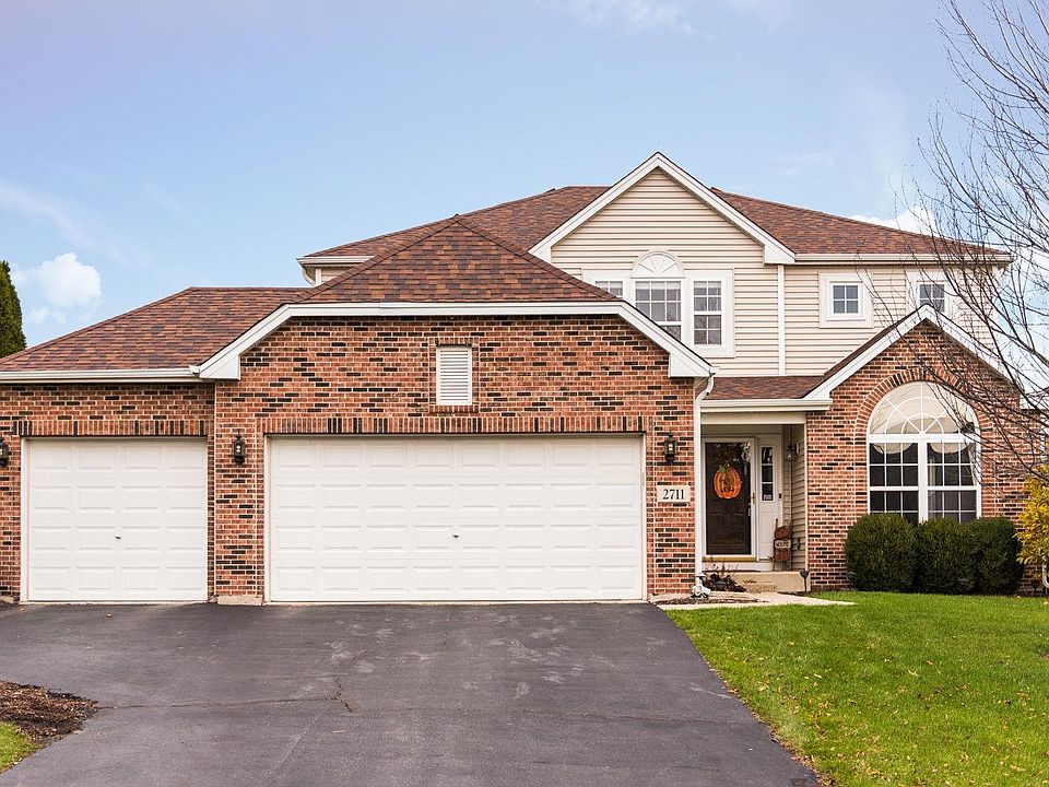 1st image of 2711 Leonard Ln