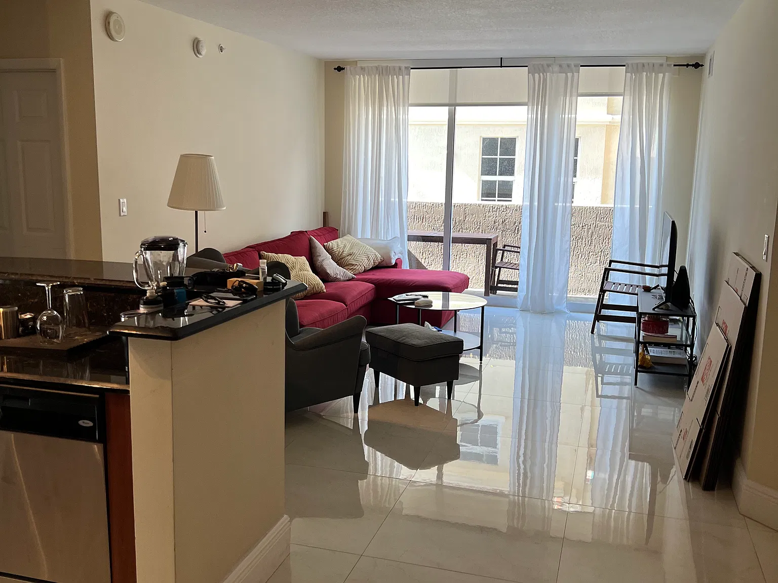 3 bed, 1600 sqft, $4,000 — Photo 3