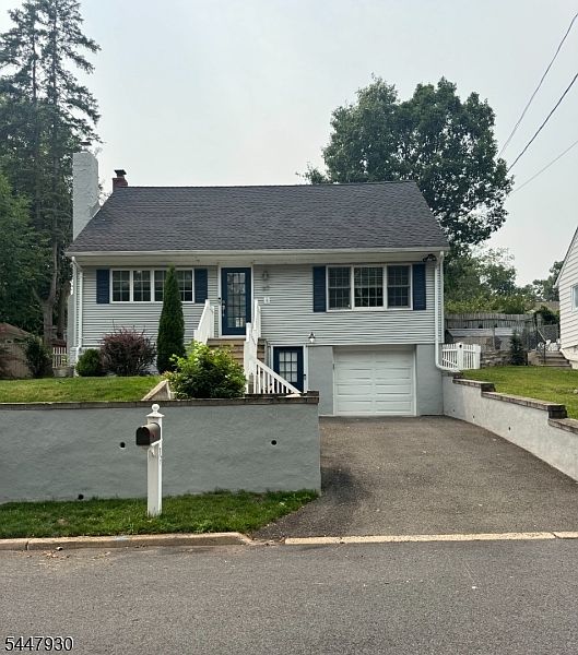1st image of 37 Brookdale Rd