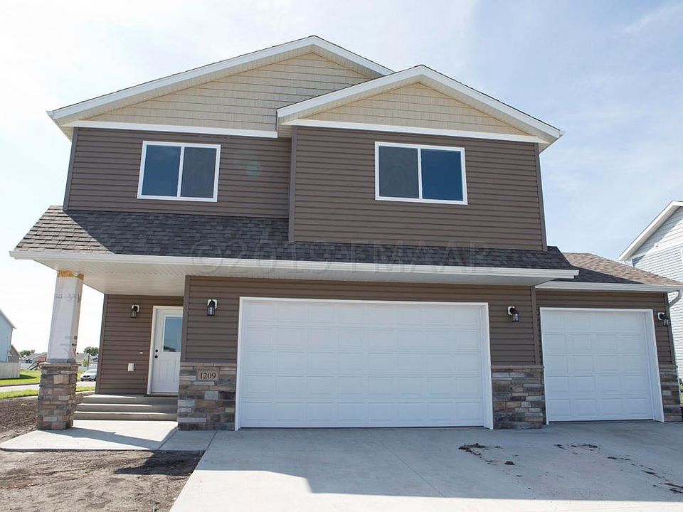 1st image of 1209 Legion Ln W