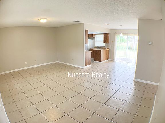 2nd image of 732 Iowa Woods Cir E