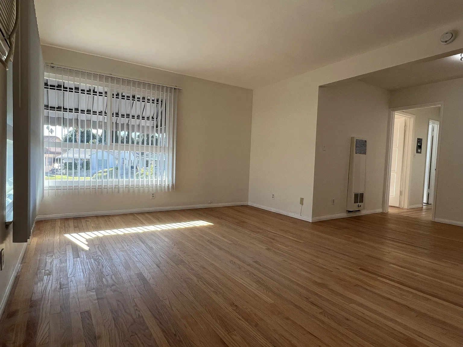 2 bed, 650 sqft, $2,150 — Photo 4