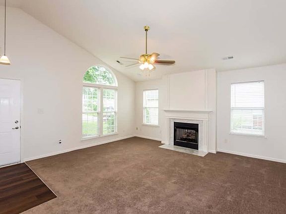 3rd image of 5724 Shining Oak Ln