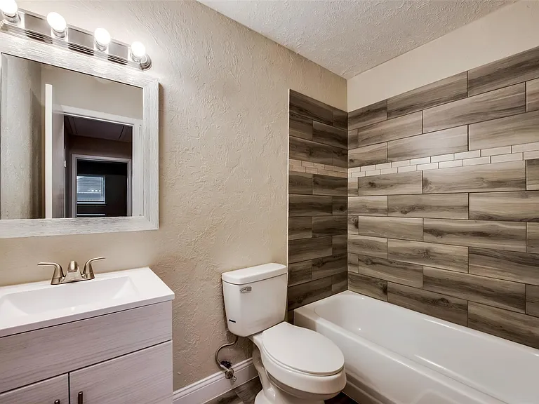 30 W Mountain Creek Dr — Photo 18