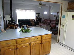 5th image of 122 Armadillo Dr