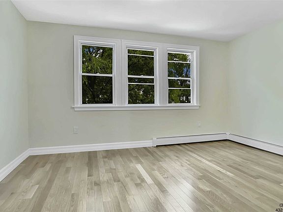 5th image of 2634 94th St