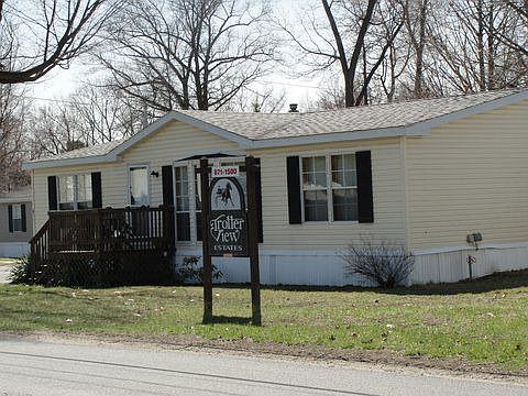 2nd image of 335 Jefferson St Lot D3