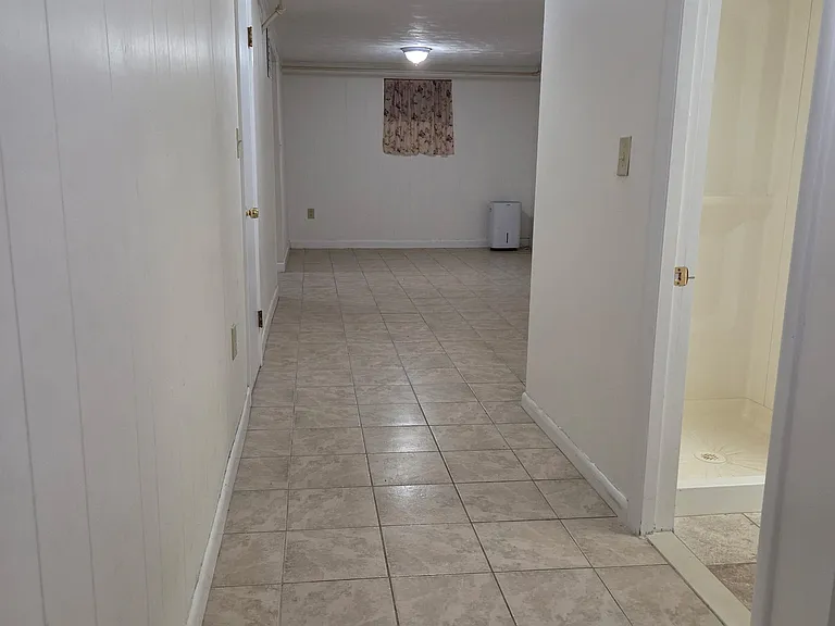 49 Pheasant St — Photo 11