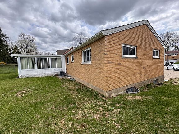 4th image of 5548 Antoninus Dr
