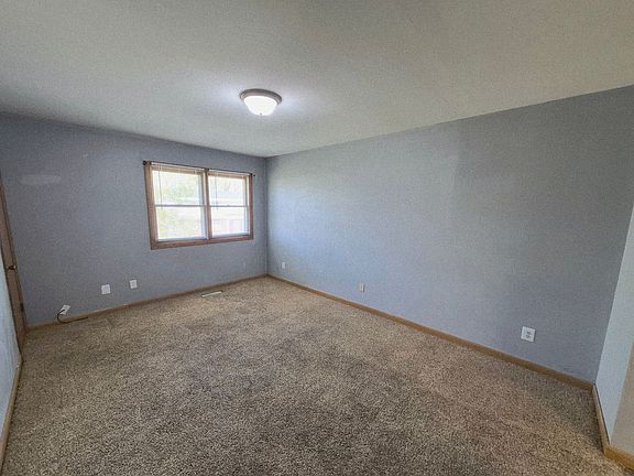 2nd image of 237 Miriam Dr APT B