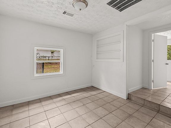 3rd image of 253 John Morris Ave