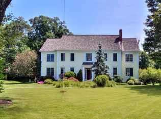 9 Long Meadow Ln, Bethel, CT 06801