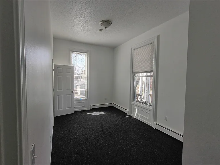 138 Laurel Hill Ave #2 — Photo 22