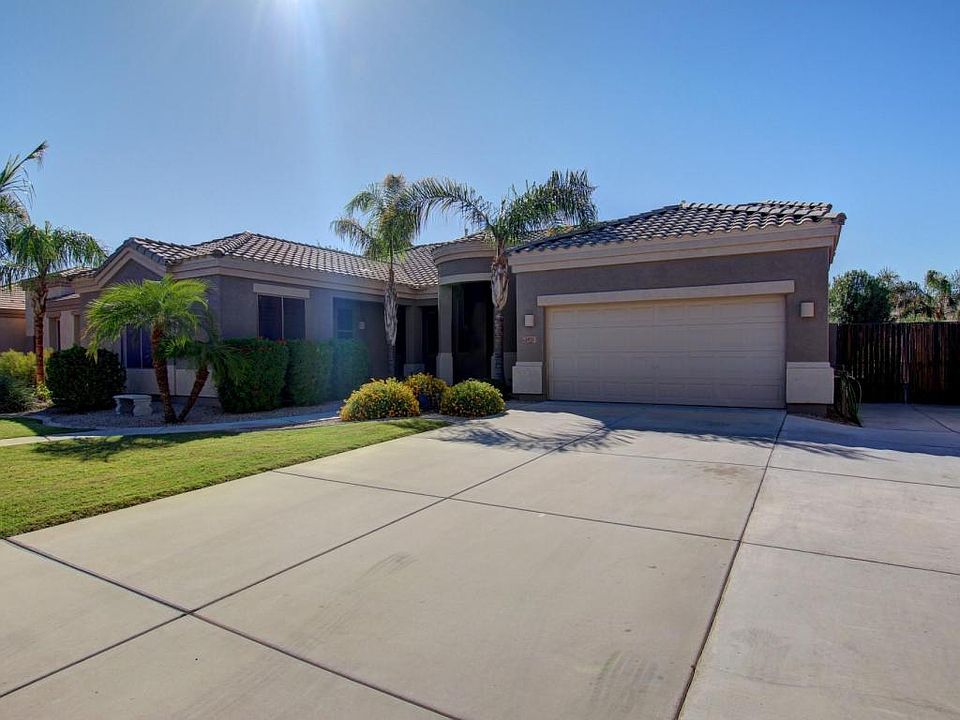 1st image of 2971 E Canyon Creek Dr