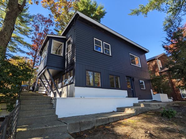 214 Lake Dr