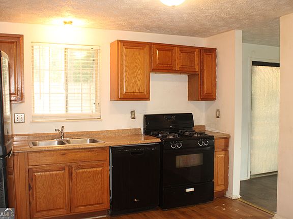 5th image of 2222 Scarbrough Dr