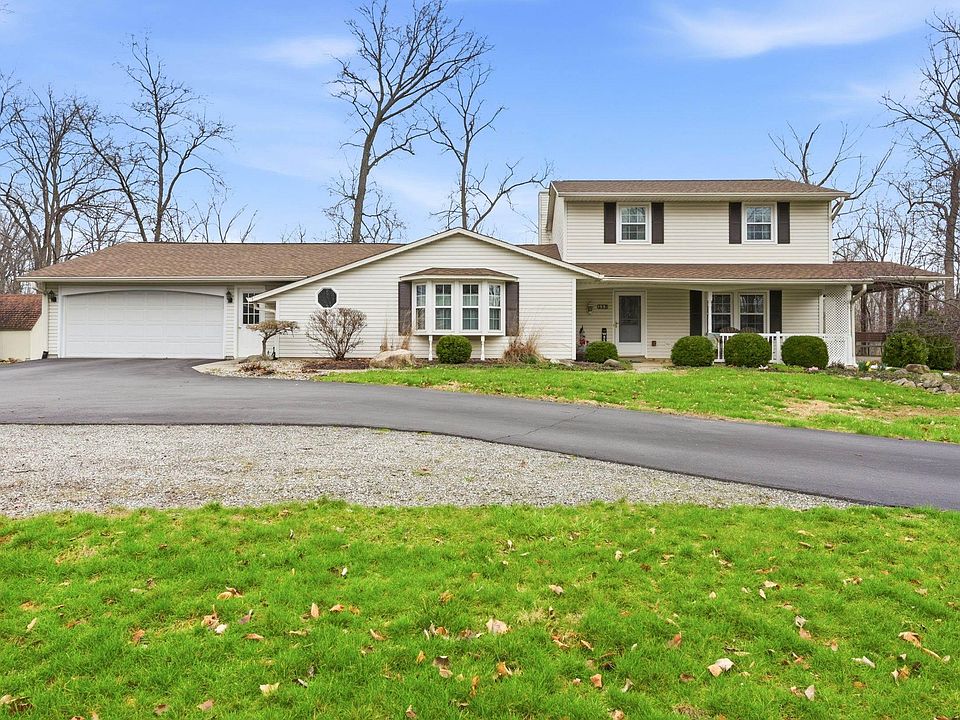 1st image of 305 S Southwood Dr