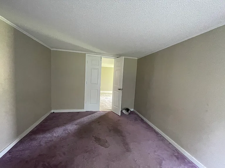 289 S Williams St — Photo 8