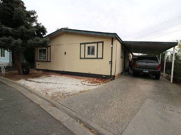 2nd image of 18 Cabernet Pkwy