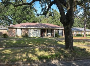 1355 Spring Valley Ct, Mobile, AL 36693