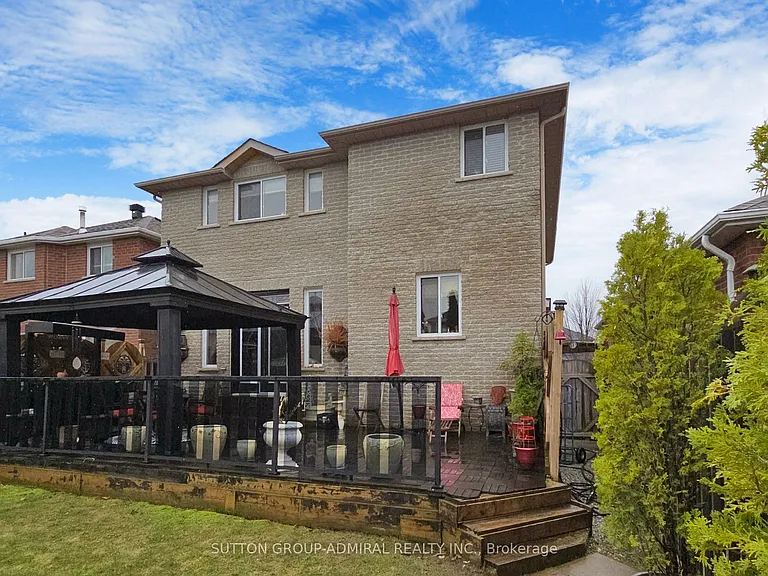 32 Stephanie Ln #UPPER — Photo 40