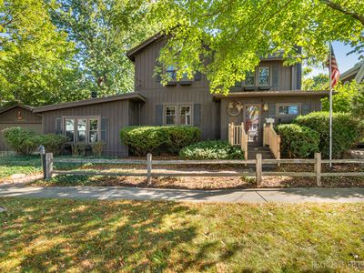 33 Kane St, Geneva, IL, 60134