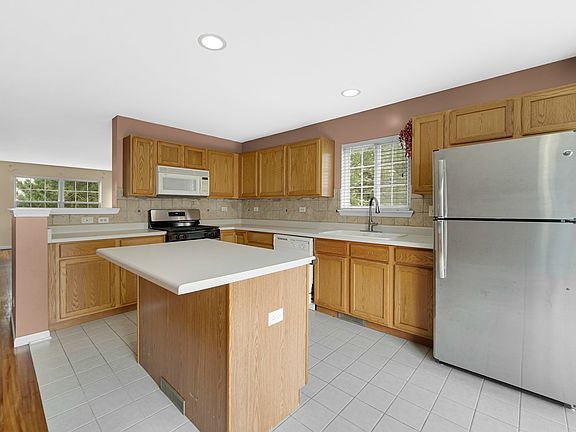 5th image of 62 E Clare Ct #62