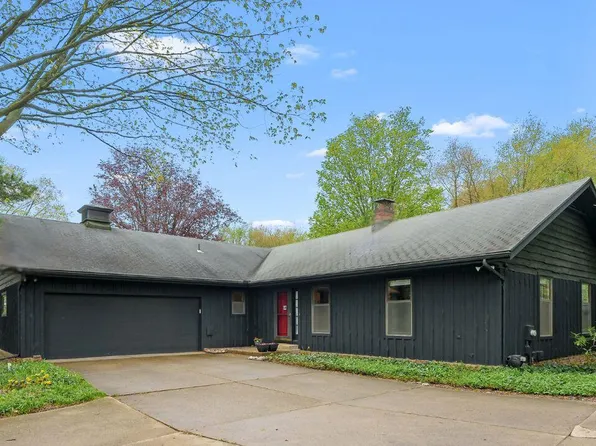 2901 Nichols Rd, Kalamazoo, MI 49004