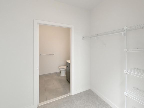 4th image of 11 Park Row W #2251