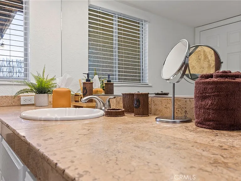 7433 Fairway Dr — Photo 22