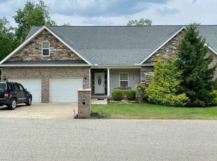 109 Dolaron Ln, South Charleston, WV 25309