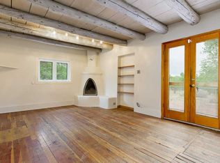 101 Camino Rio, Santa Fe, NM 87501