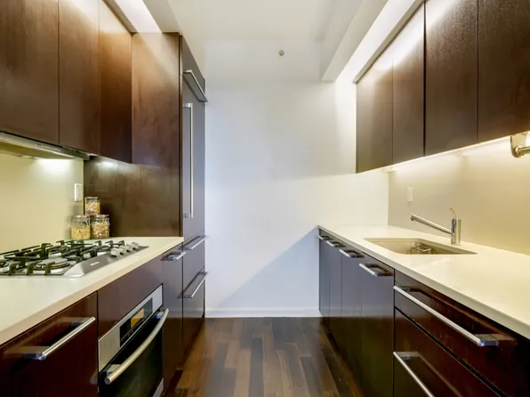 340 East 23rd Street 10D image 2 of 12
