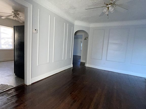 4th image of 5733 Lakewood St Floor 2