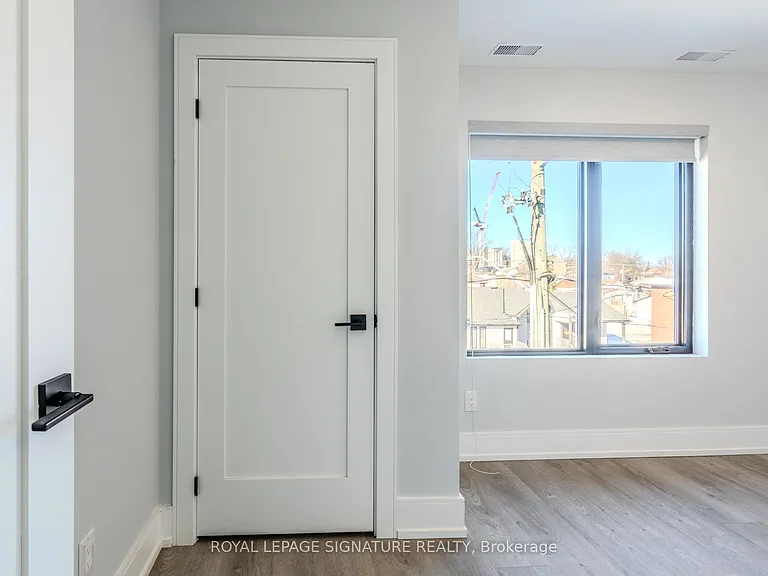 66 John St W #302 — Photo 13