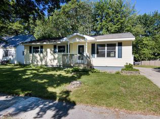 1222 Arbutus Ct, Traverse City, MI 49686