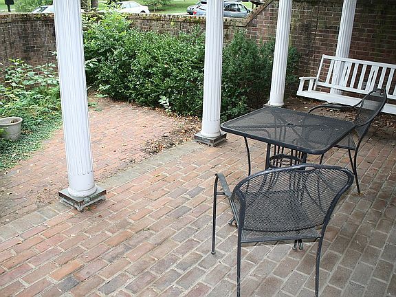 3rd image of 177 Kentucky Ave