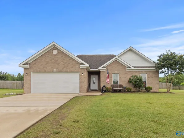 27660 Mistic Dawn Dr, Toney, AL 35773