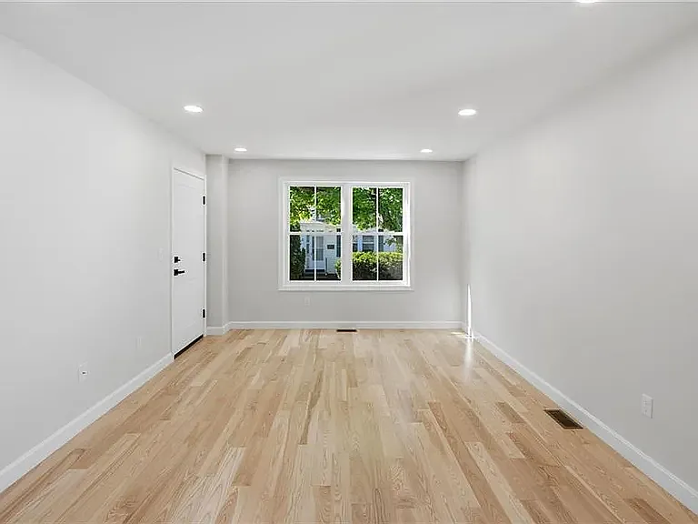 14 Raphael Ave #1 — Photo 10