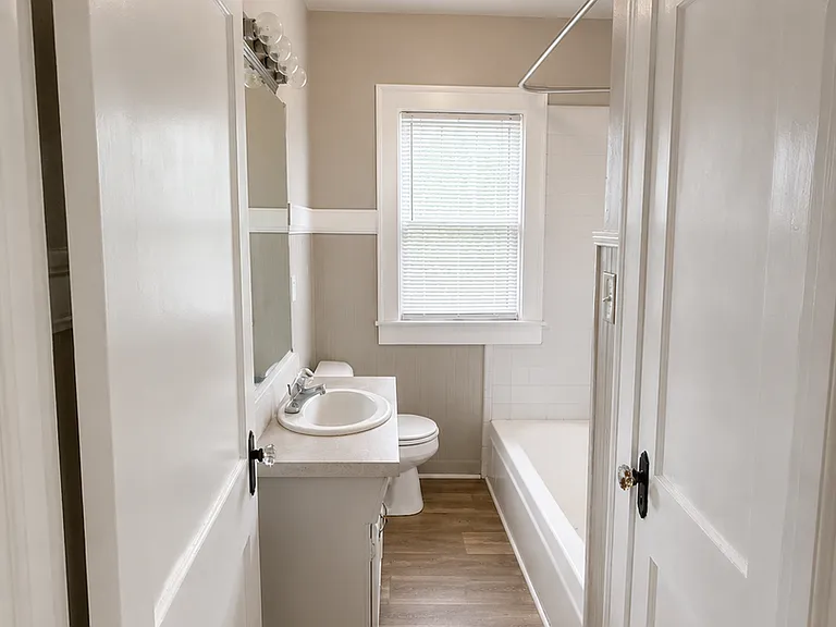 513 Alamance Rd — Photo 12