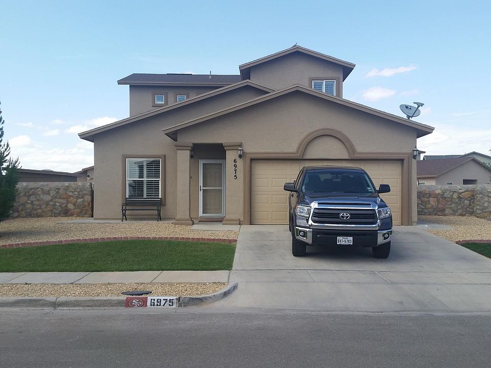 Two story 4 bedroom 2 1/2 bathroom home 