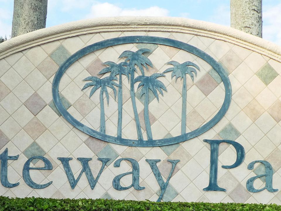 Gateway Palms