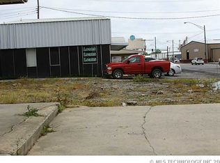 N Broadway St, Poteau, OK 74953