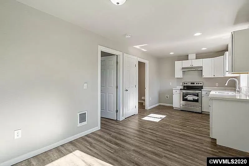1 bed, 476 sqft, $1,195 — Photo 3