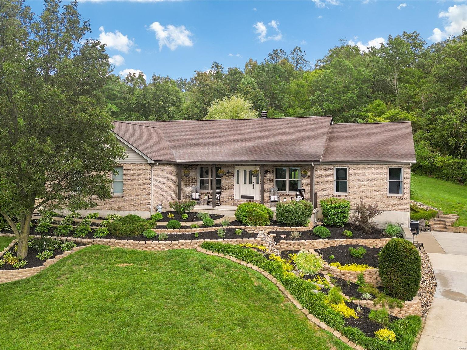 4 Darwin Ct, Columbia, IL 62236 Zillow