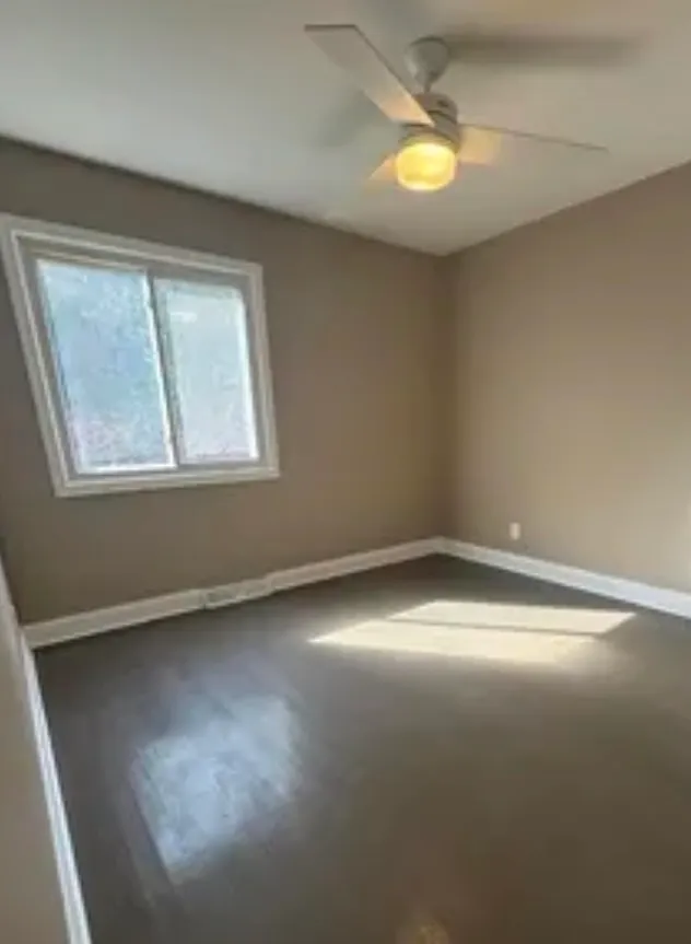 3 bed, 1025 sqft, $1,599 — Photo 3