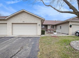 1099 Amber Ridge Dr SW, Byron Center, MI 49315