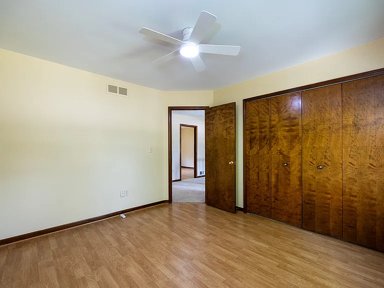 6275 Fairbrook Ct — Photo 29