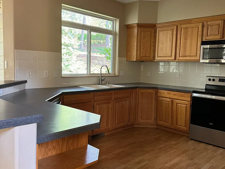 6511 S Woodland Ct — Photo 12